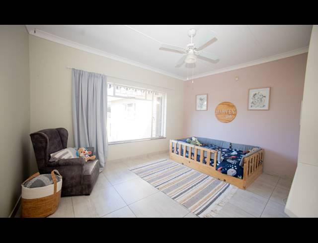 5 BEDROOM HOUSE FOR SALE IN NAHOON VALLEY